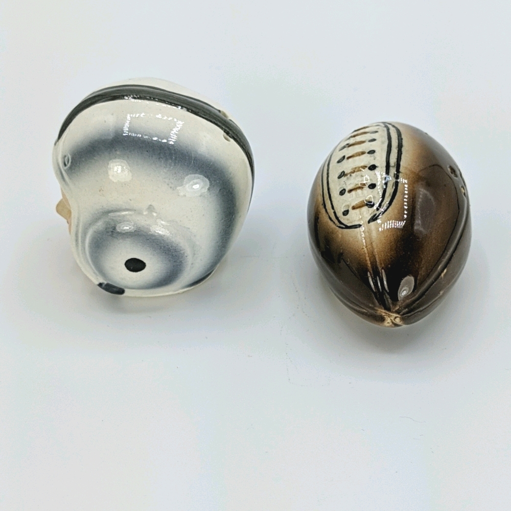 Football and Player w/Helmet S & P Shakers Japan - Picture 2 of 6